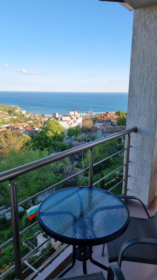 Guest Rooms Sea View Balcic Exterior foto